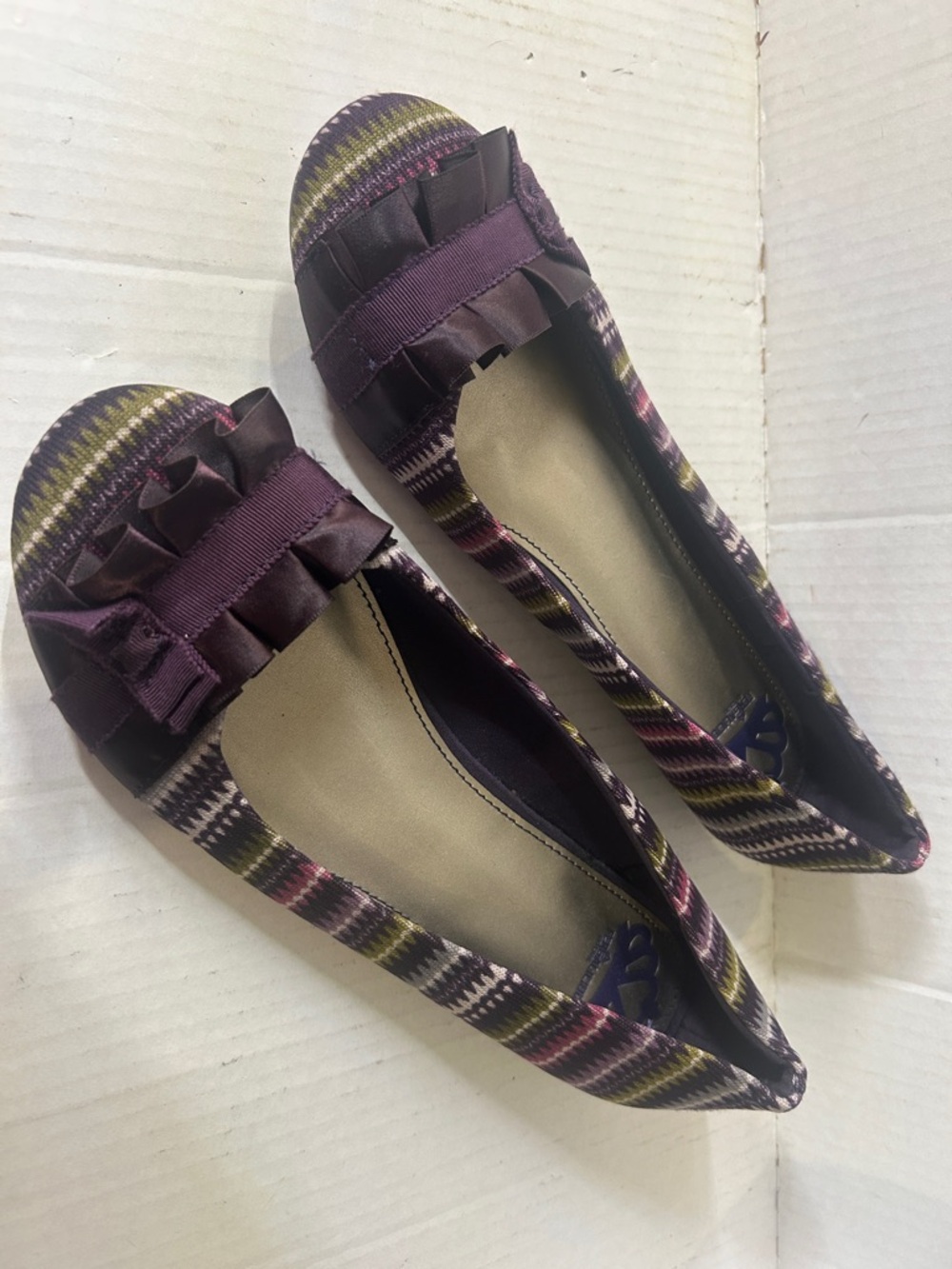 Women’s Purple Patterned Ruffle Ballet Flats - Picture 1 of 1